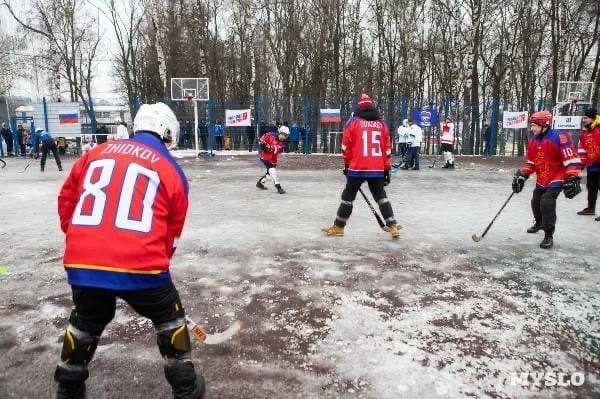 В Туле стартовал турнир по хоккею в валенках.